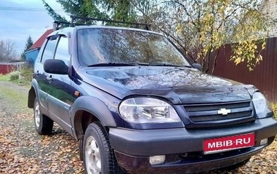Chevrolet Niva I рестайлинг, 2004 год, 395 000 рублей, 1 фотография