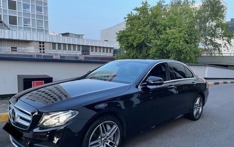 Mercedes-Benz E-Класс, 2018 год, 3 160 000 рублей, 3 фотография
