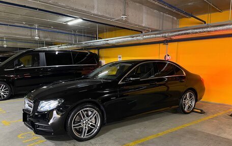 Mercedes-Benz E-Класс, 2018 год, 3 160 000 рублей, 6 фотография