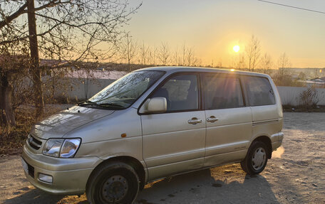 Toyota Town Ace III, 2001 год, 700 000 рублей, 2 фотография