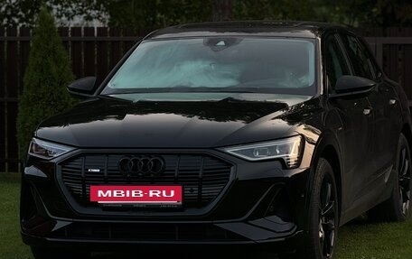 Audi e-tron I, 2021 год, 5 300 000 рублей, 10 фотография