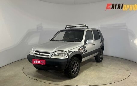 Chevrolet Niva I рестайлинг, 2003 год, 300 000 рублей, 1 фотография
