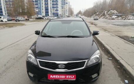 KIA cee'd I рестайлинг, 2010 год, 670 000 рублей, 1 фотография