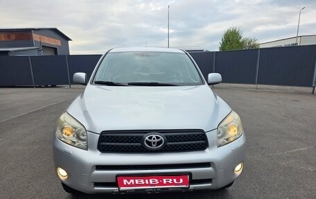 Toyota RAV4, 2005 год, 950 000 рублей, 1 фотография