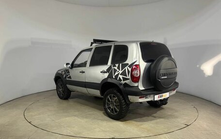 Chevrolet Niva I рестайлинг, 2003 год, 300 000 рублей, 9 фотография