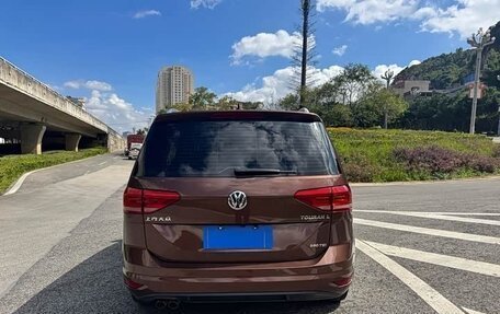 Volkswagen Touran III, 2021 год, 1 443 000 рублей, 5 фотография