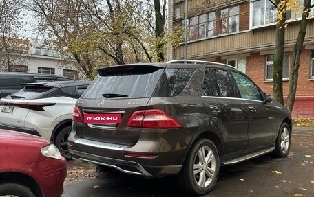 Mercedes-Benz M-Класс, 2013 год, 2 500 000 рублей, 2 фотография