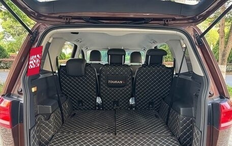 Volkswagen Touran III, 2021 год, 1 443 000 рублей, 8 фотография