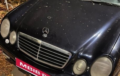 Mercedes-Benz CLK-Класс, 1998 год, 395 000 рублей, 1 фотография