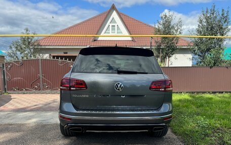 Volkswagen Touareg III, 2017 год, 3 200 000 рублей, 3 фотография