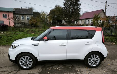 KIA Soul II рестайлинг, 2018 год, 1 900 000 рублей, 4 фотография