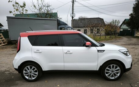 KIA Soul II рестайлинг, 2018 год, 1 900 000 рублей, 5 фотография