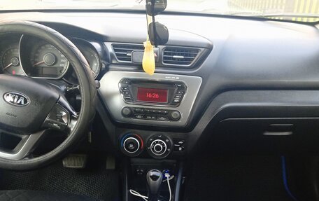 KIA Rio III рестайлинг, 2014 год, 860 000 рублей, 14 фотография