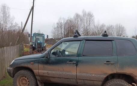 Chevrolet Niva I рестайлинг, 2003 год, 250 000 рублей, 3 фотография