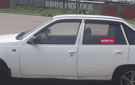 Daewoo Nexia I рестайлинг, 2001 год, 135 000 рублей, 4 фотография