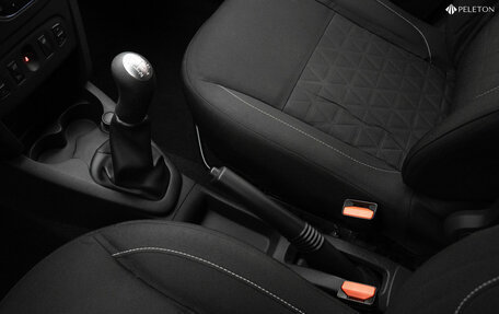 Renault Sandero II рестайлинг, 2015 год, 820 000 рублей, 15 фотография