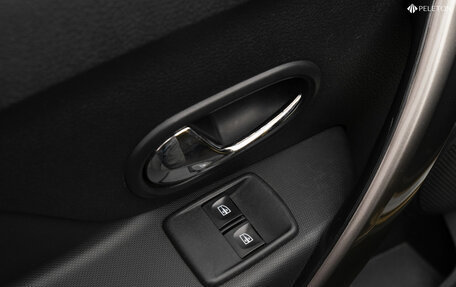 Renault Sandero II рестайлинг, 2015 год, 820 000 рублей, 19 фотография