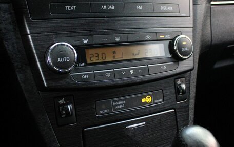 Toyota Avensis III рестайлинг, 2009 год, 1 049 000 рублей, 20 фотография