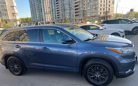 Toyota Highlander III, 2014 год, 2 750 000 рублей, 3 фотография