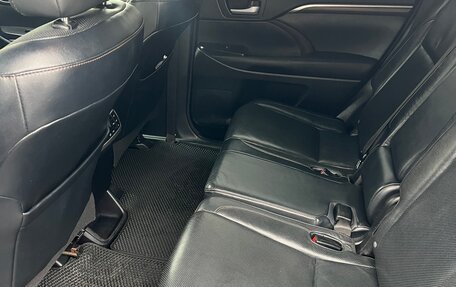 Toyota Highlander III, 2014 год, 2 750 000 рублей, 13 фотография