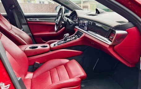 Porsche Panamera II рестайлинг, 2018 год, 7 400 000 рублей, 32 фотография