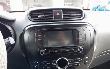 KIA Soul II рестайлинг, 2018 год, 1 375 000 рублей, 8 фотография