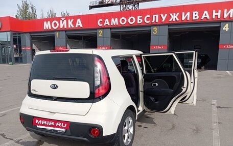KIA Soul II рестайлинг, 2018 год, 1 375 000 рублей, 16 фотография