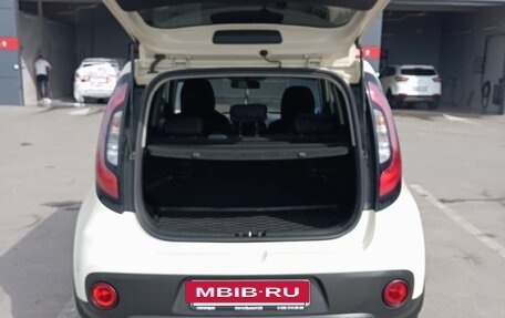 KIA Soul II рестайлинг, 2018 год, 1 375 000 рублей, 4 фотография