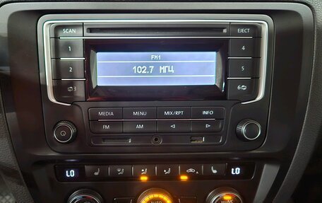 Volkswagen Jetta VI, 2015 год, 1 450 000 рублей, 13 фотография