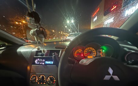 Mitsubishi Colt VI рестайлинг, 2002 год, 400 000 рублей, 7 фотография