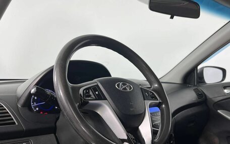 Hyundai Solaris II рестайлинг, 2012 год, 570 000 рублей, 24 фотография