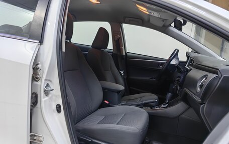 Toyota Corolla, 2017 год, 1 599 000 рублей, 6 фотография