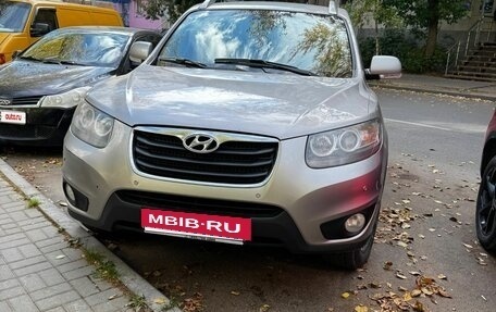 Hyundai Santa Fe III рестайлинг, 2010 год, 1 100 000 рублей, 2 фотография