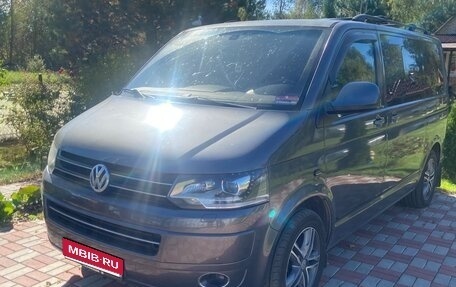 Volkswagen Multivan T5, 2011 год, 2 450 000 рублей, 1 фотография