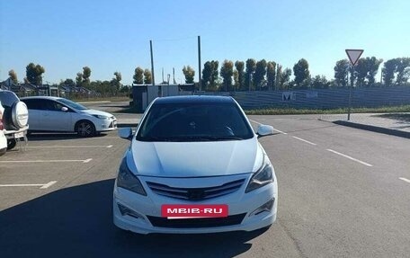 Hyundai Solaris II рестайлинг, 2014 год, 1 100 000 рублей, 3 фотография