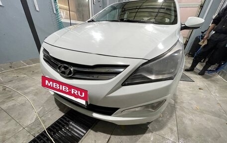 Hyundai Solaris II рестайлинг, 2014 год, 1 000 000 рублей, 15 фотография