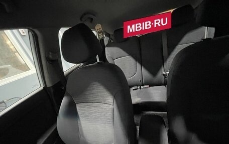 Hyundai Solaris II рестайлинг, 2014 год, 1 000 000 рублей, 26 фотография