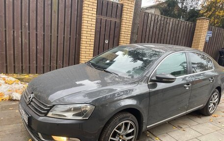 Volkswagen Passat B7, 2011 год, 785 000 рублей, 6 фотография