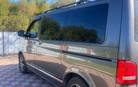 Volkswagen Multivan T5, 2011 год, 2 450 000 рублей, 4 фотография