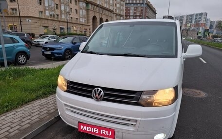 Volkswagen Multivan T5, 2012 год, 2 400 000 рублей, 1 фотография