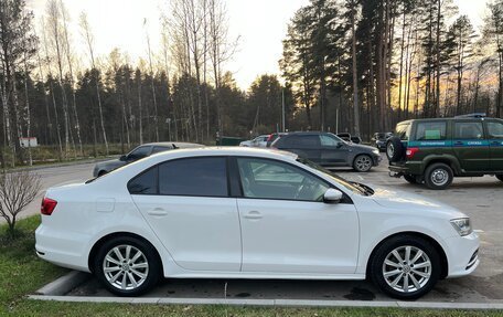 Volkswagen Jetta VI, 2015 год, 1 500 000 рублей, 4 фотография