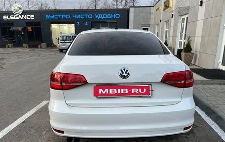 Volkswagen Jetta VI, 2015 год, 1 500 000 рублей, 10 фотография