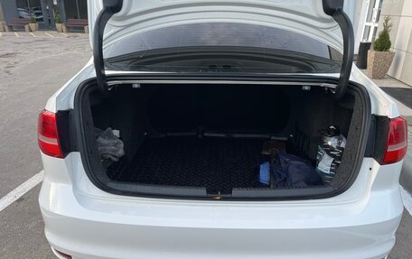 Volkswagen Jetta VI, 2015 год, 1 500 000 рублей, 11 фотография