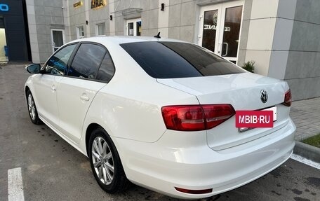 Volkswagen Jetta VI, 2015 год, 1 500 000 рублей, 13 фотография