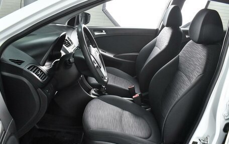 Hyundai Solaris II рестайлинг, 2015 год, 1 099 000 рублей, 10 фотография