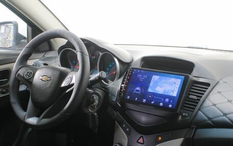 Chevrolet Cruze II, 2011 год, 440 000 рублей, 11 фотография