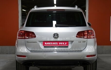 Volkswagen Touareg III, 2011 год, 1 998 000 рублей, 6 фотография