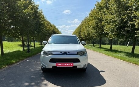 Mitsubishi Outlander III рестайлинг 3, 2013 год, 2 000 000 рублей, 1 фотография