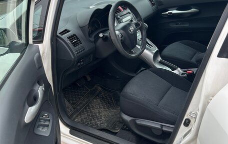 Toyota Auris II, 2011 год, 1 080 000 рублей, 6 фотография