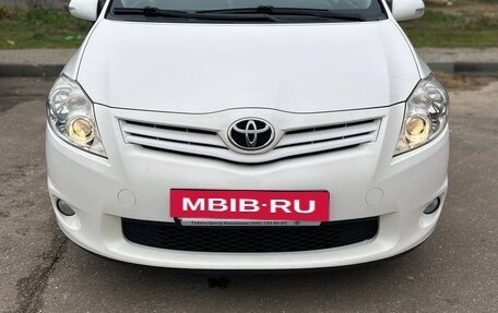 Toyota Auris II, 2011 год, 1 080 000 рублей, 4 фотография